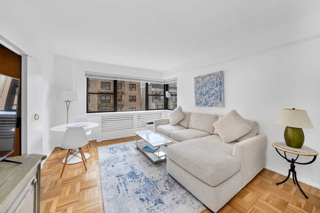 305 East 72nd Street, Unit 5AS photo 2
