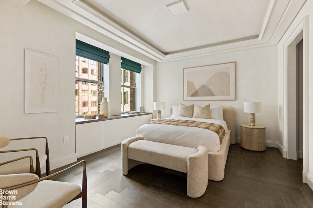 303 Park Avenue, Unit 2225