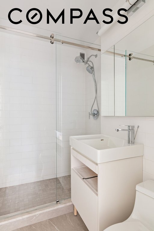 39 Gramercy Park North, Unit 9A photo 6