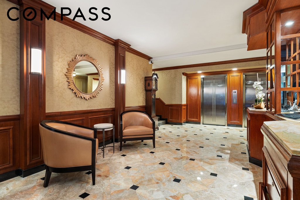 39 Gramercy Park North, Unit 9A photo 8