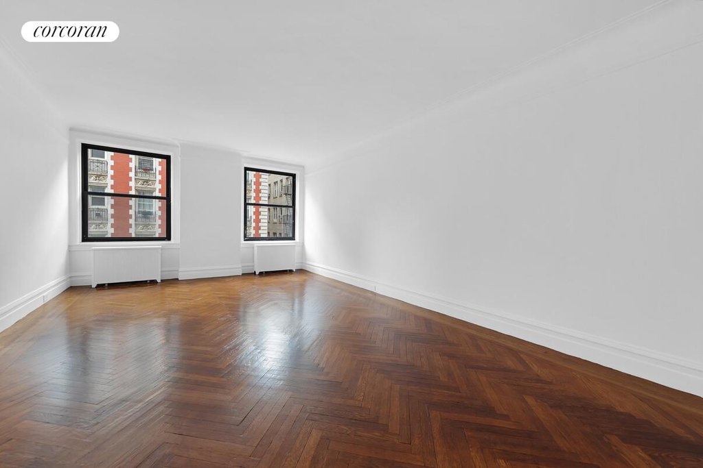 395 Riverside Drive, Unit 3A photo 4