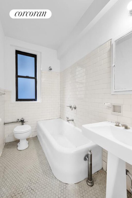 395 Riverside Drive, Unit 3A photo 11