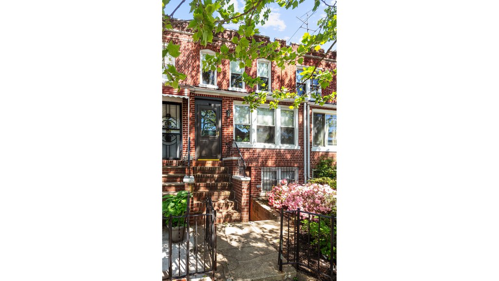 401 East 35th Street – For Sale photo 25