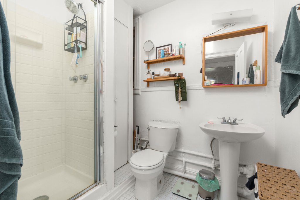 279 Henry Street – For Sale photo 9
