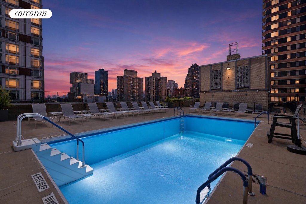 370 East 76th Street, Unit C204 photo 4