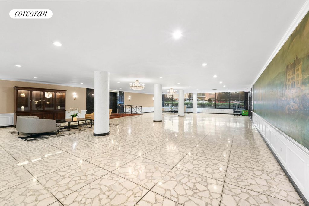 370 East 76th Street, Unit C204 photo 8