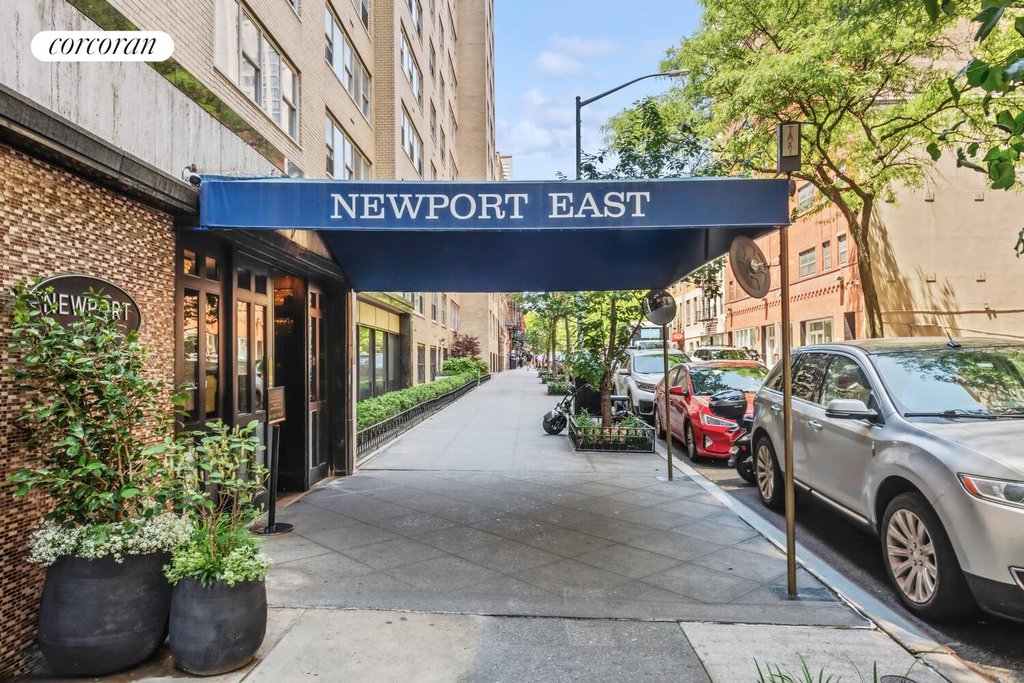 370 East 76th Street, Unit C204 photo 11