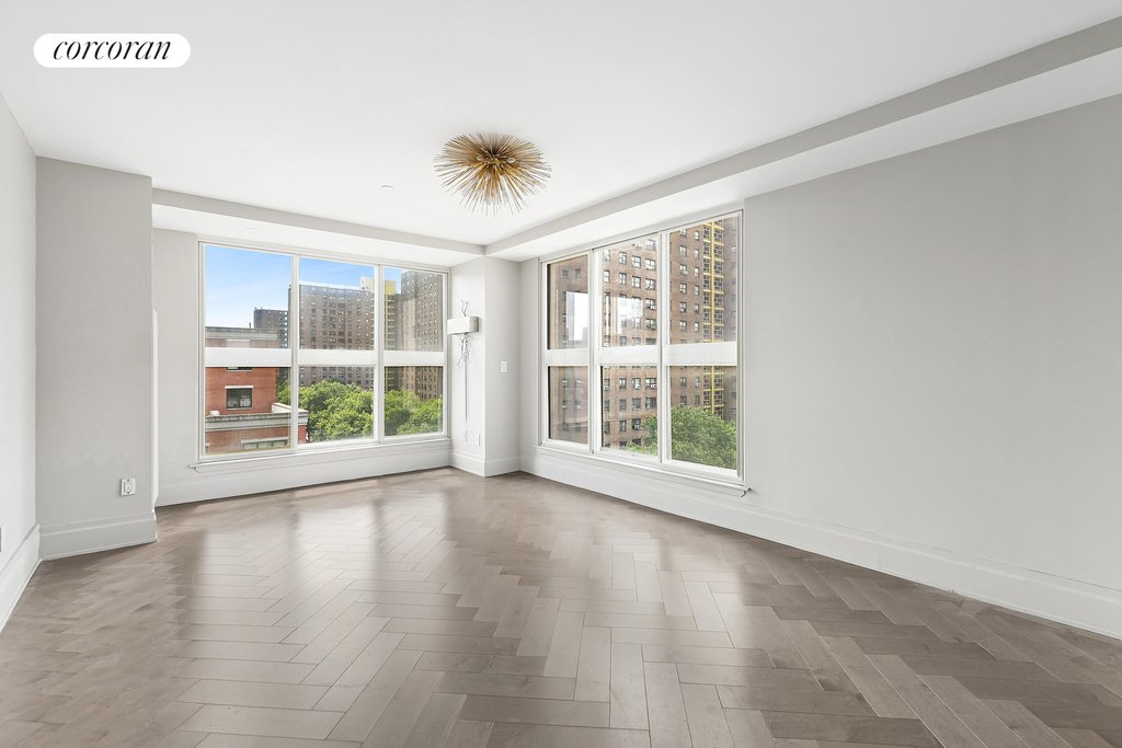 1400 Fifth Avenue, Unit 8E photo 2