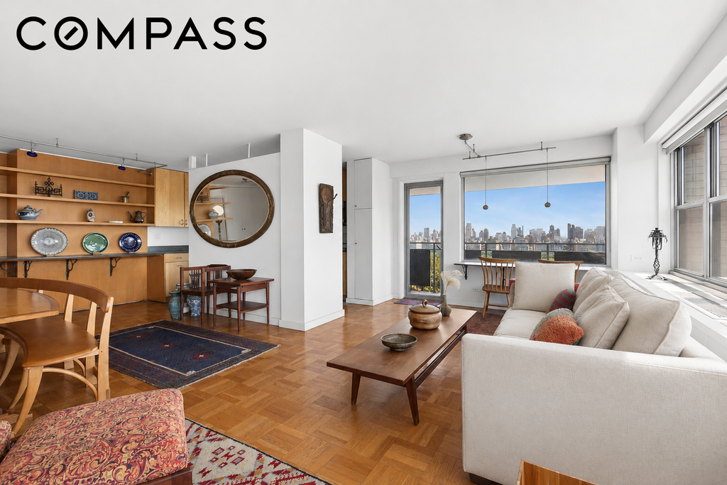 15 West 72nd Street, Unit 25F photo 2