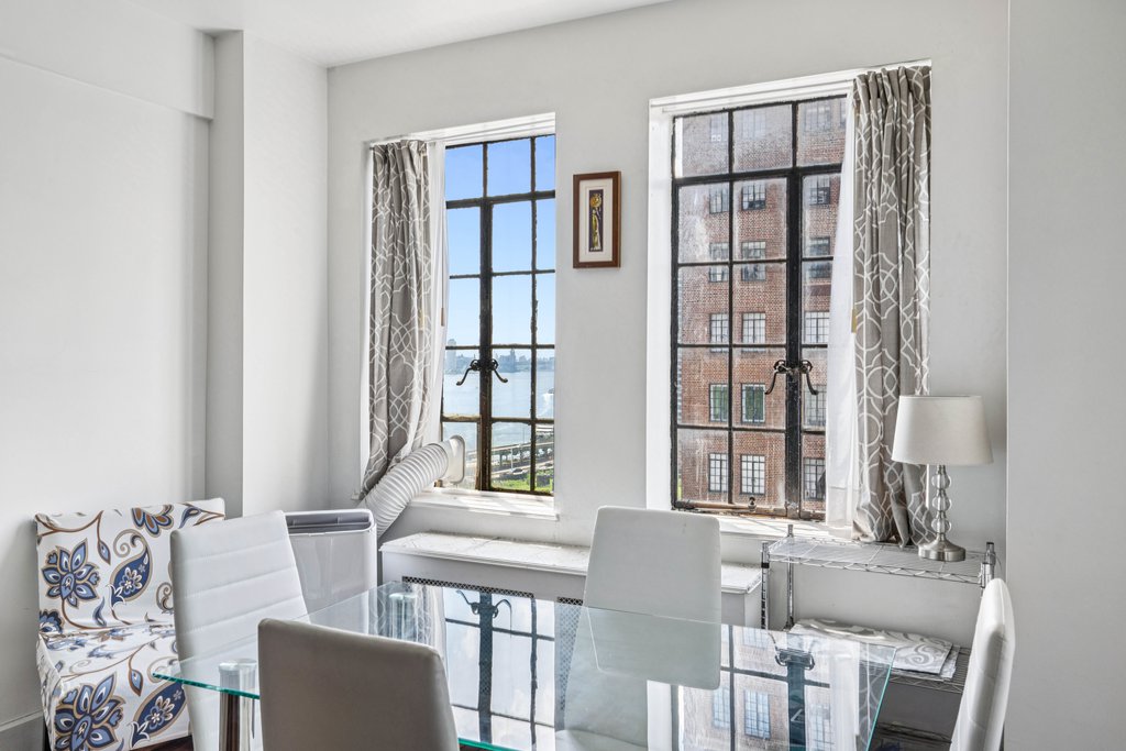 45 Tudor City Place, Unit 1019 photo 3