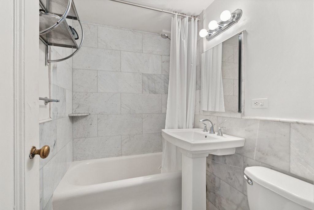 45 Tudor City Place, Unit 1019 photo 6