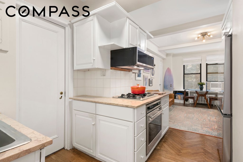 33 Riverside Drive, Unit 2FA photo 4