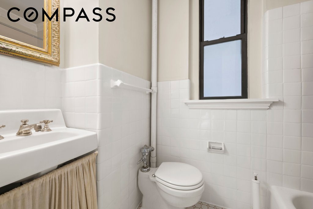 33 Riverside Drive, Unit 2FA photo 6