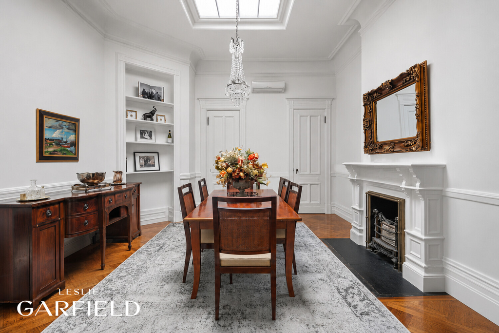 38 East 70th Street – For Sale photo 7
