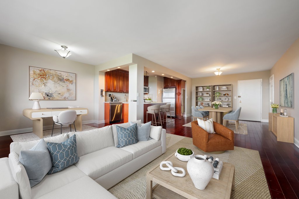 5900 Arlington Avenue, Unit 15G photo 2