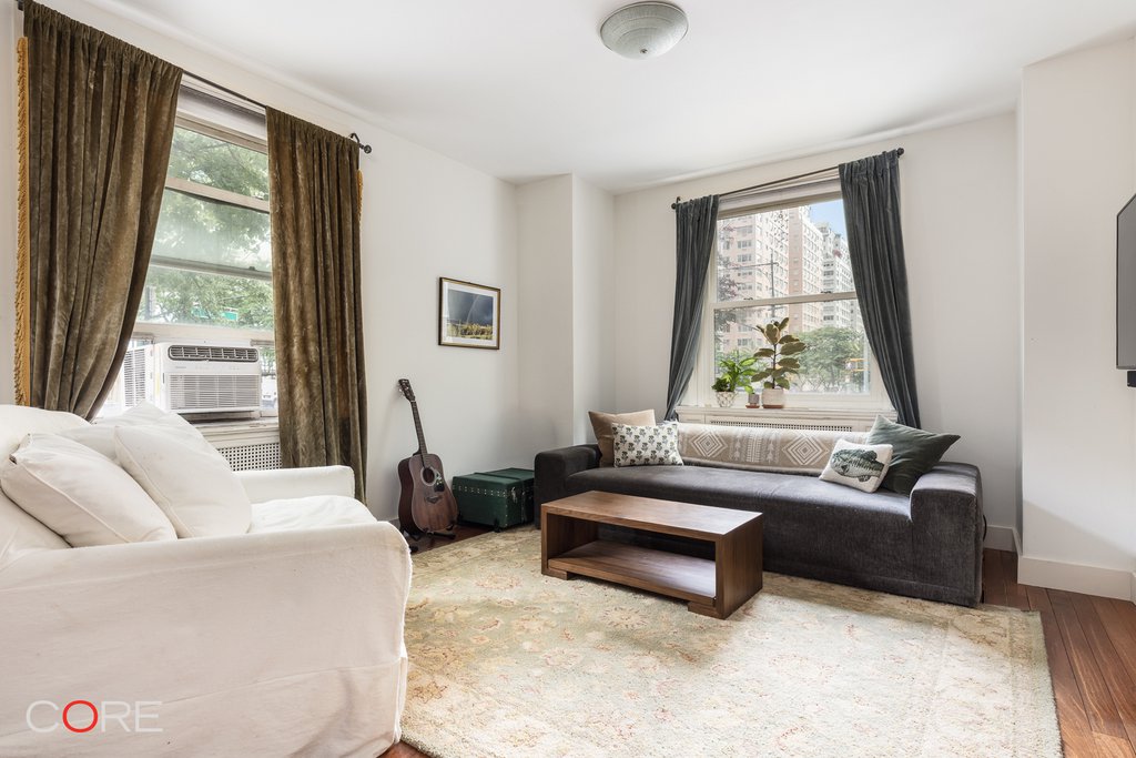 4 Sutton Place, Unit 1A