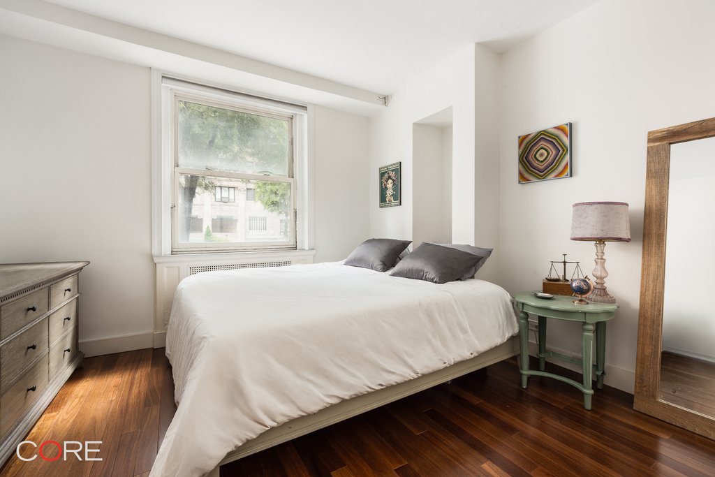 4 Sutton Place, Unit 1A photo 5