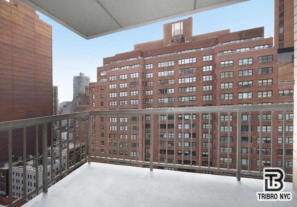 120 East 34th Street, Unit 19 photo 8