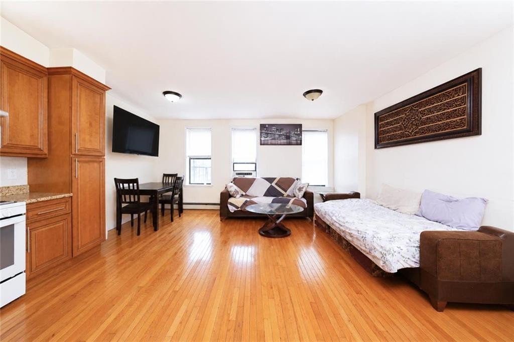 10 Bay Ridge Avenue – For Sale photo 15