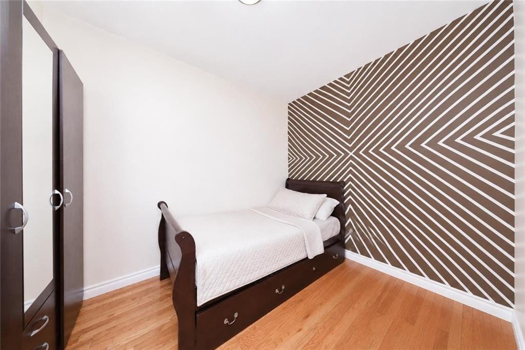 10 Bay Ridge Avenue – For Sale photo 27