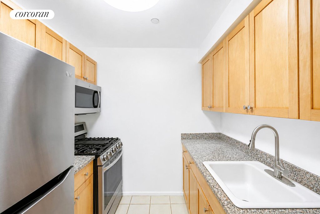 300 West 145th Street, Unit 1N photo 14