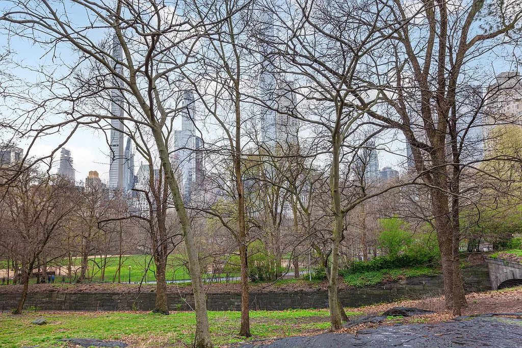 25 West 64th Street, Unit 1B