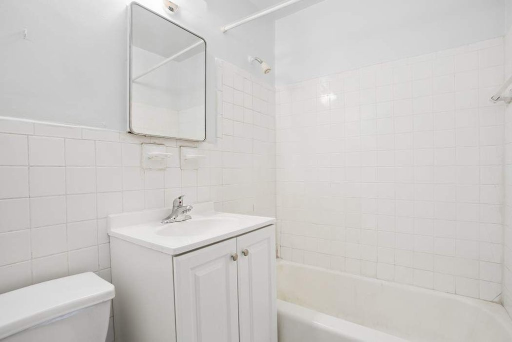 333 East 14th Street, Unit 11H photo 4
