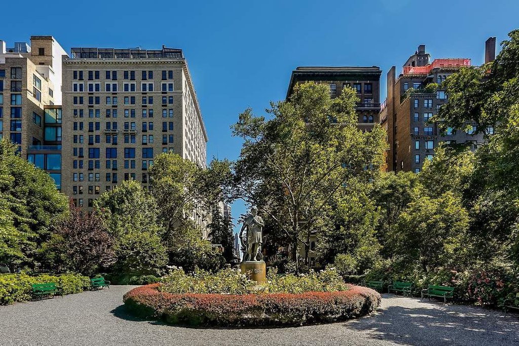 333 East 14th Street, Unit 11H photo 9