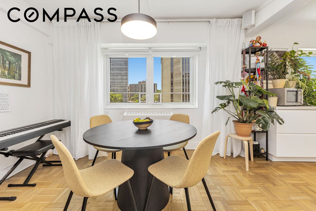 235 Adams Street, Unit 11DE photo 4