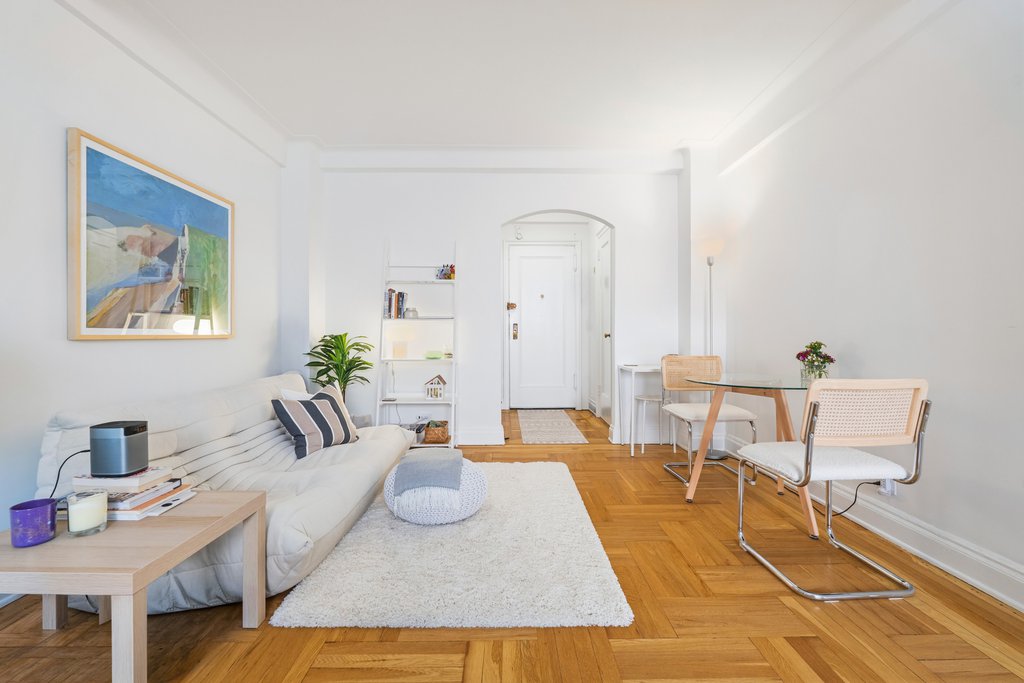 245 East 72nd Street, Unit 8H photo 5