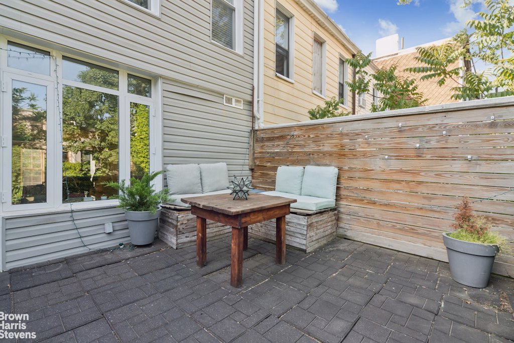 1280  Putnam Avenue – For Sale photo 3