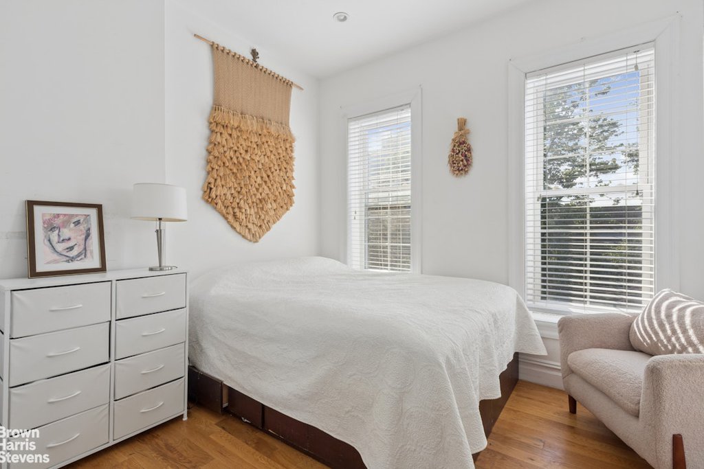 1280  Putnam Avenue – For Sale photo 6
