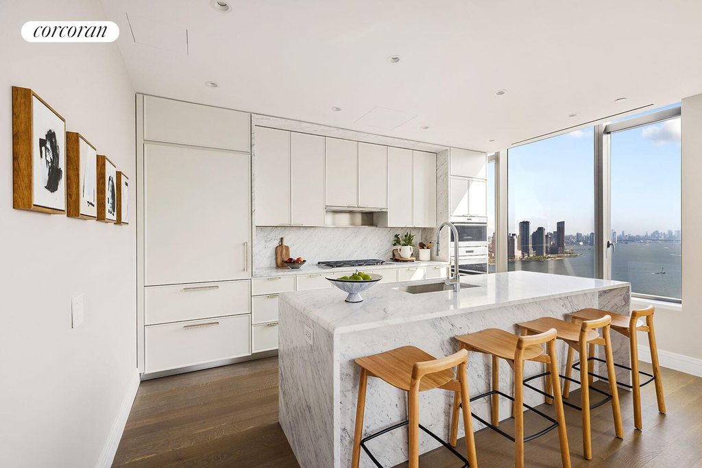 430 East 58th Street, Unit 39C photo 3