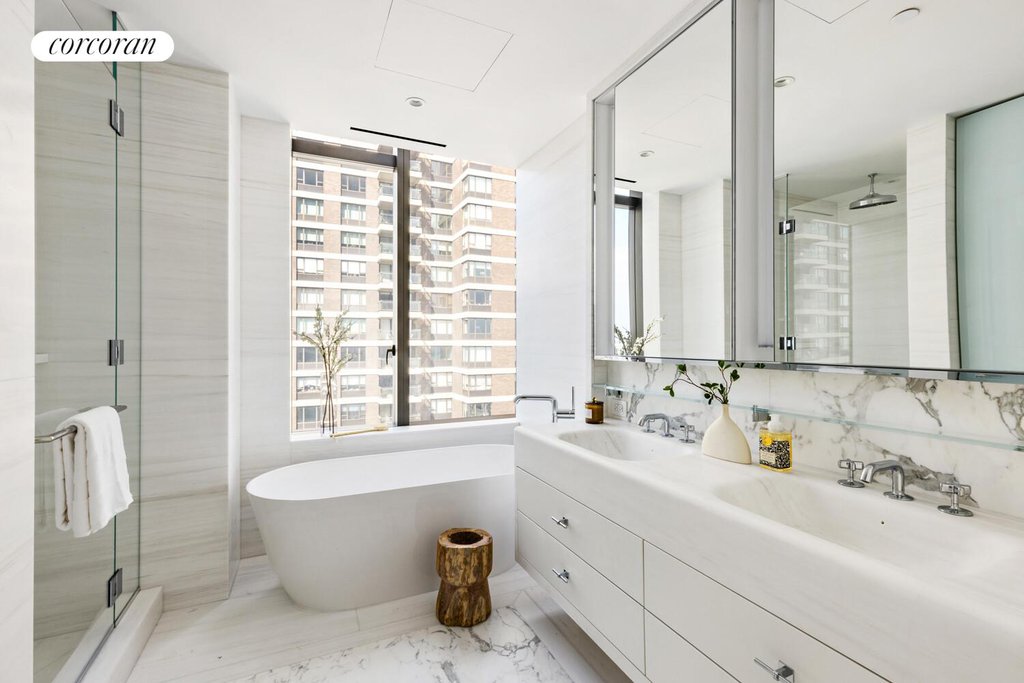 430 East 58th Street, Unit 39C photo 7