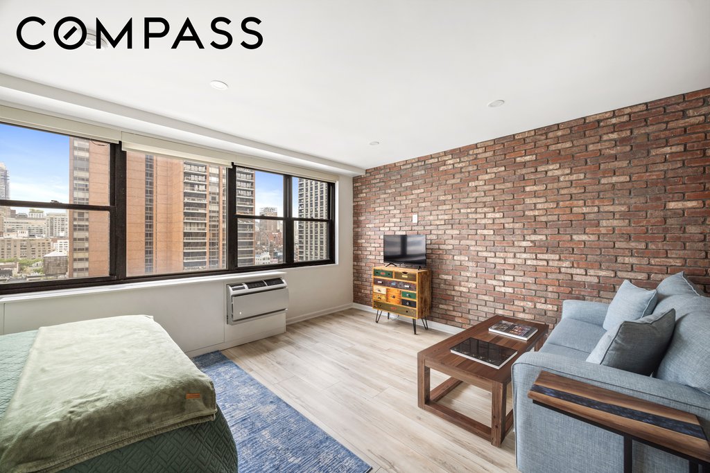 235 East 57th Street, Unit 17A photo 3
