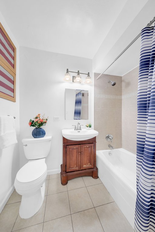 159 West 53rd Street, Unit 37C photo 9