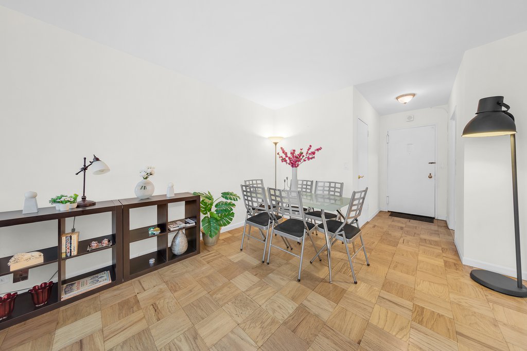 159 West 53rd Street, Unit 37C photo 5