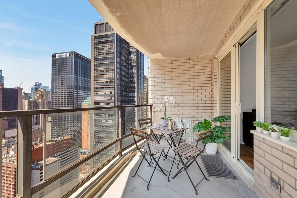 159 West 53rd Street, Unit 37C photo 3