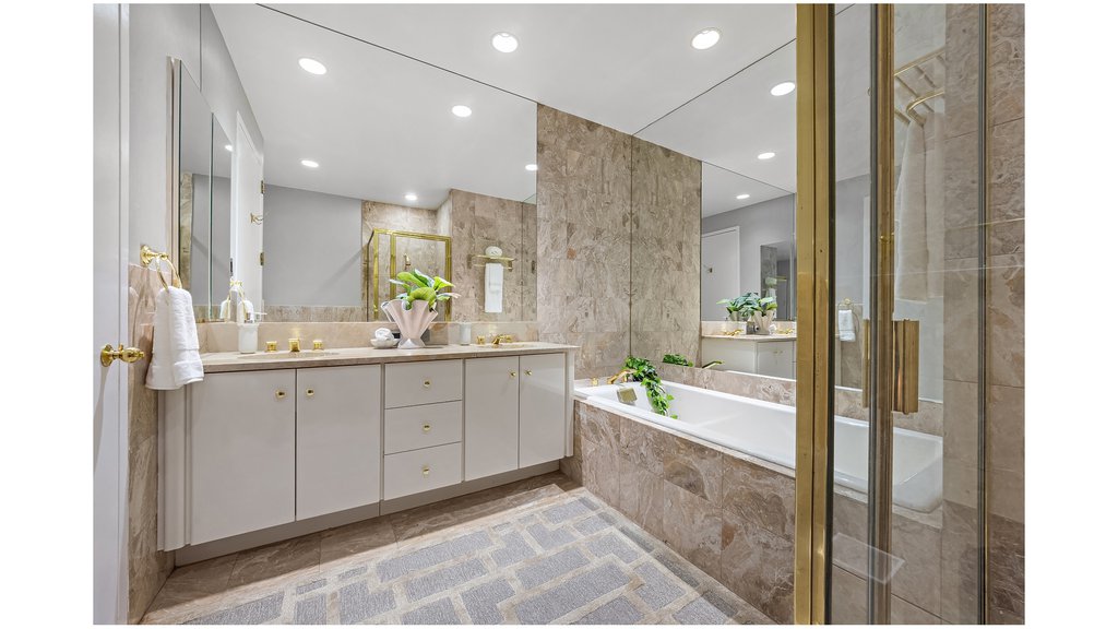 1 Central Park West, Unit 23C photo 6