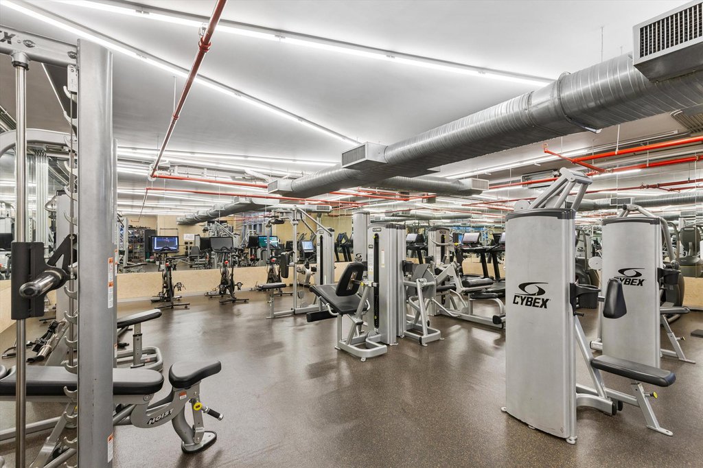 555 West 23rd Street, Unit S12R photo 9