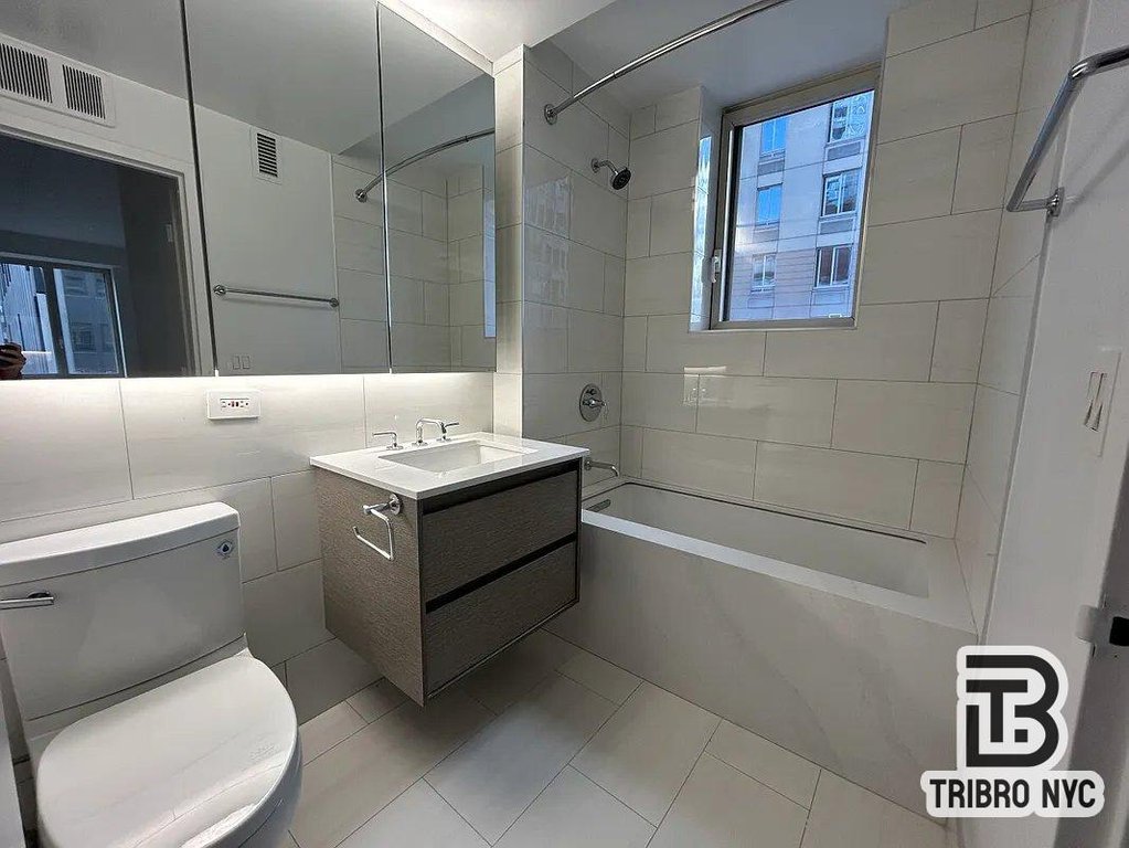 95 Worth Street, Unit 15 photo 4