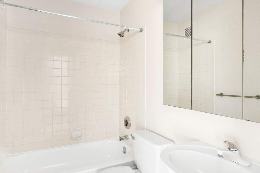 23-22 30th Road, Unit 10H photo 8