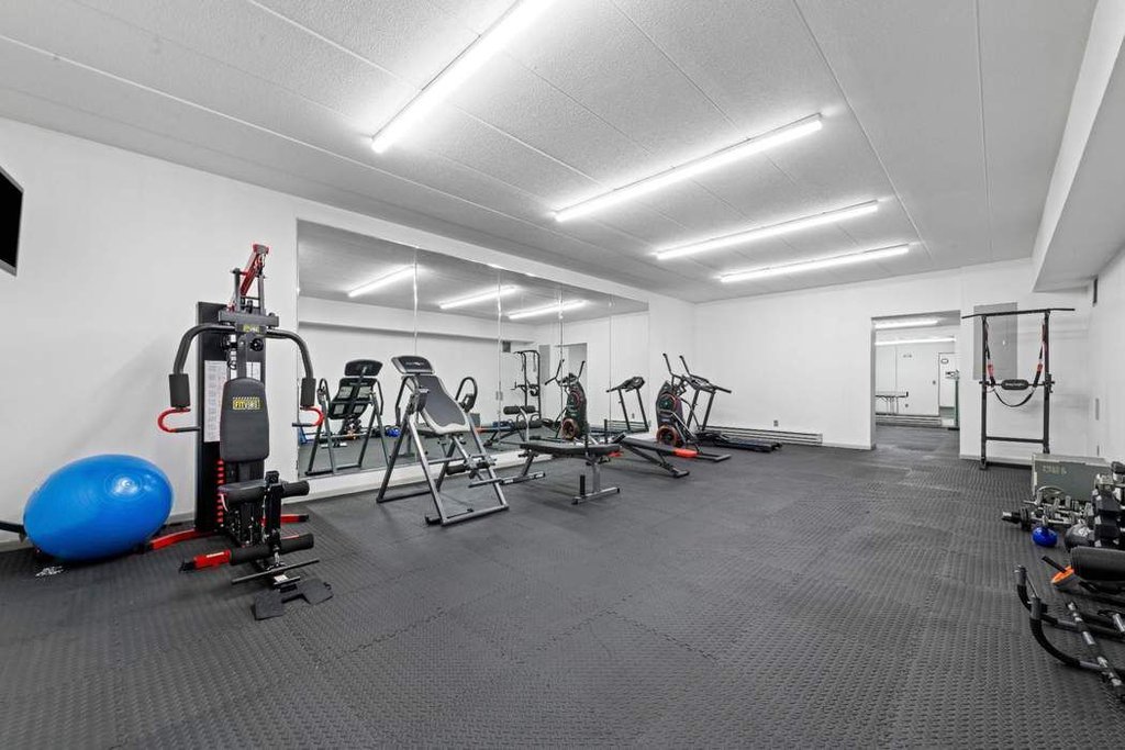 23-22 30th Road, Unit 10H photo 13