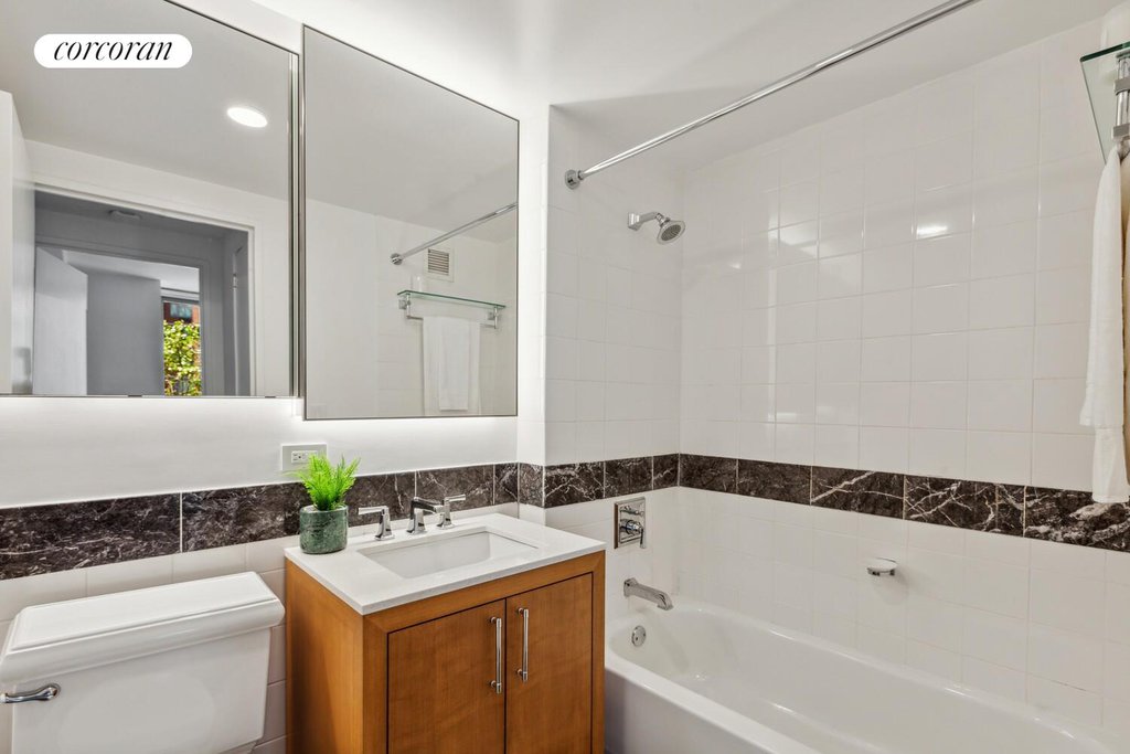 425 Main Street, Unit 9T photo 6