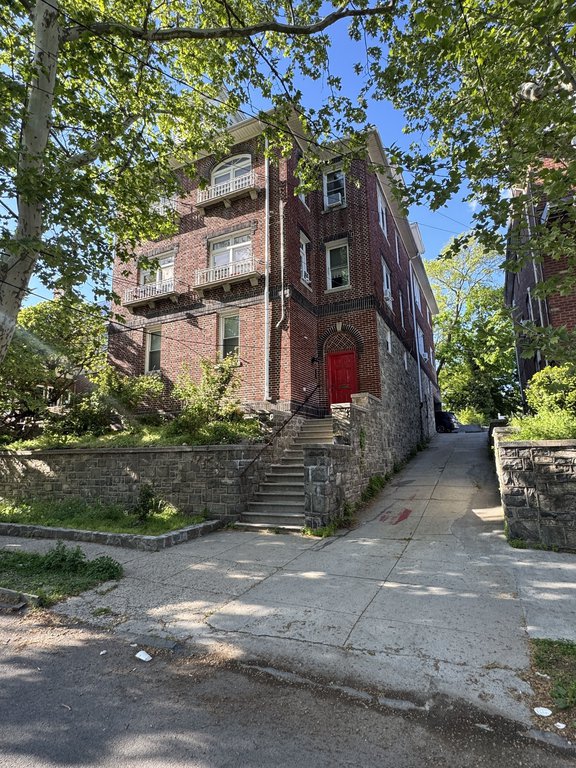 363 West 261st Street – For Sale photo 4