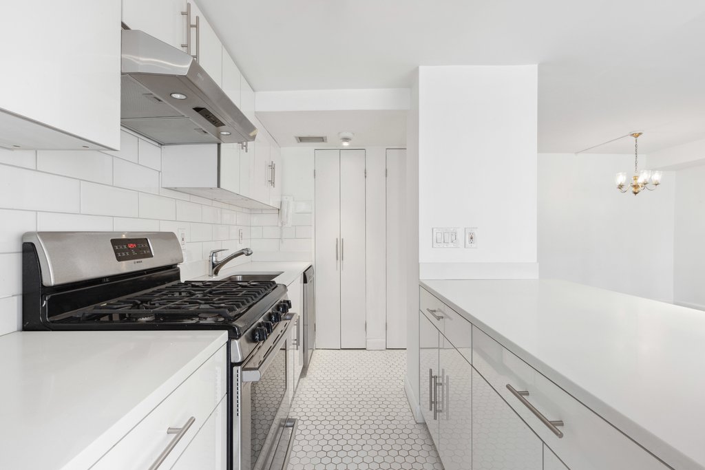 136 East 56th Street, Unit 12C