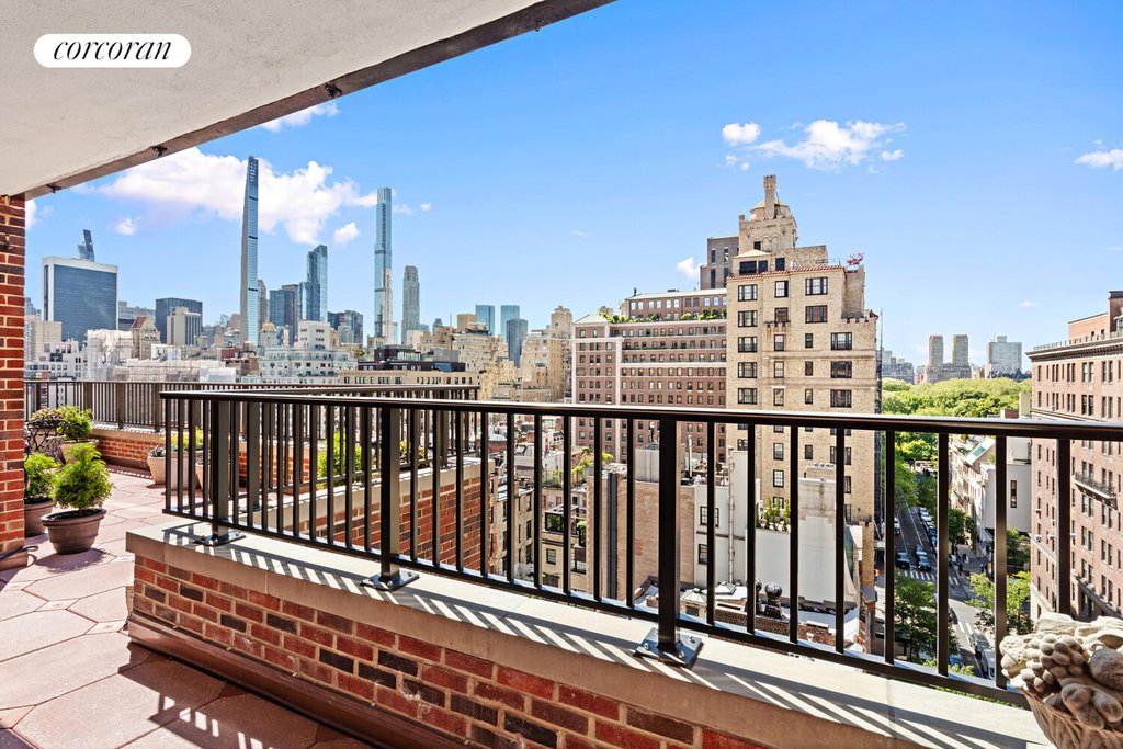 710 Park Avenue, Unit 14E photo 3