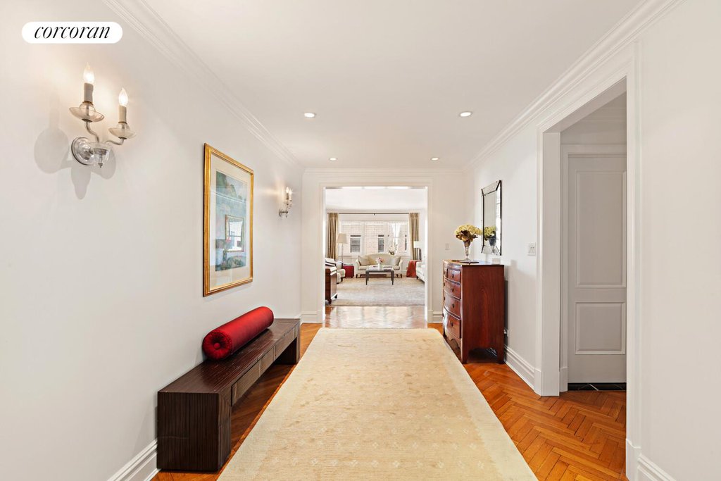 710 Park Avenue, Unit 14E photo 4