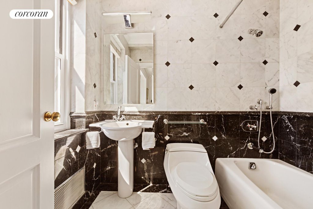 710 Park Avenue, Unit 14E photo 11
