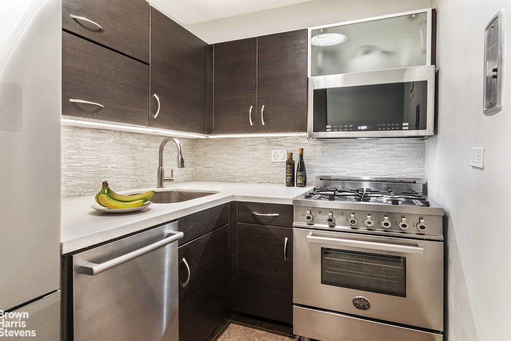 430 West 34th Street, Unit 3J photo 3